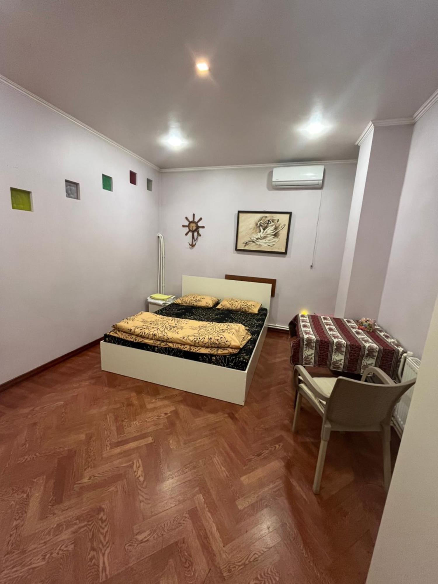 Yellow Fox Yerevan Exterior photo
